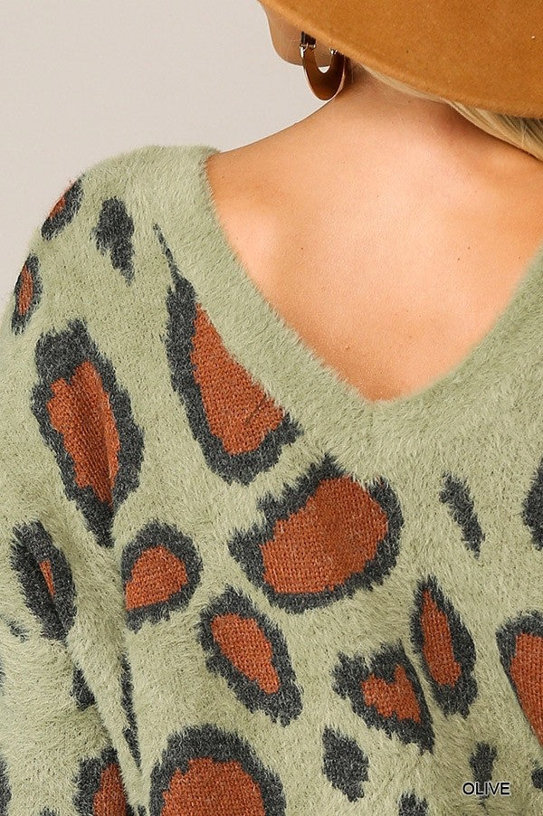 Leopard Pattern V-Neck Soft Sweater Top