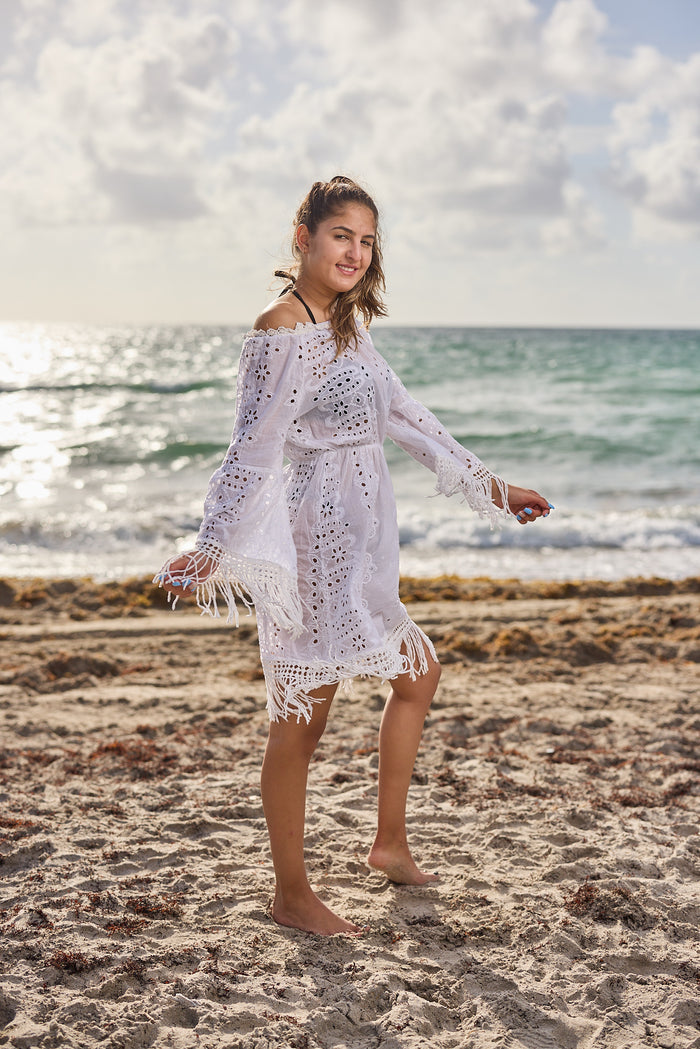 2020-w052  Lace white cotton off the shoulder dress, 2023