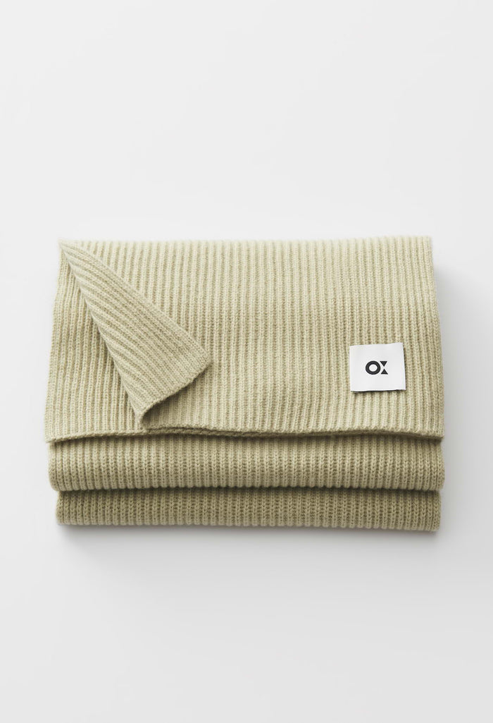 Amantico Knitted Scarf