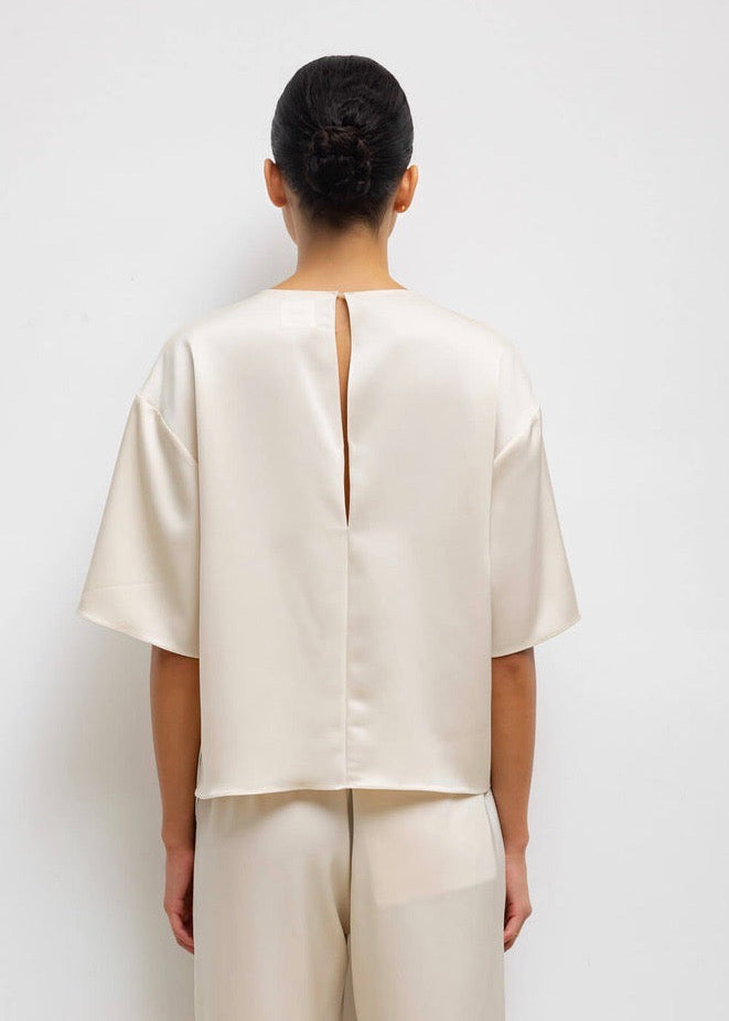 Barb Boxy Tee (Creme)