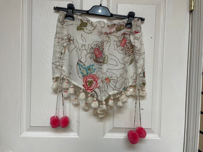 white and pink pompom / s/m