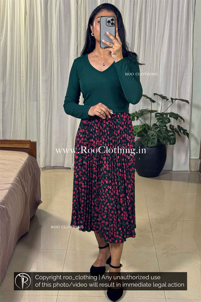 Bottle Green Ribbed V-Neck Full Sleeve Top