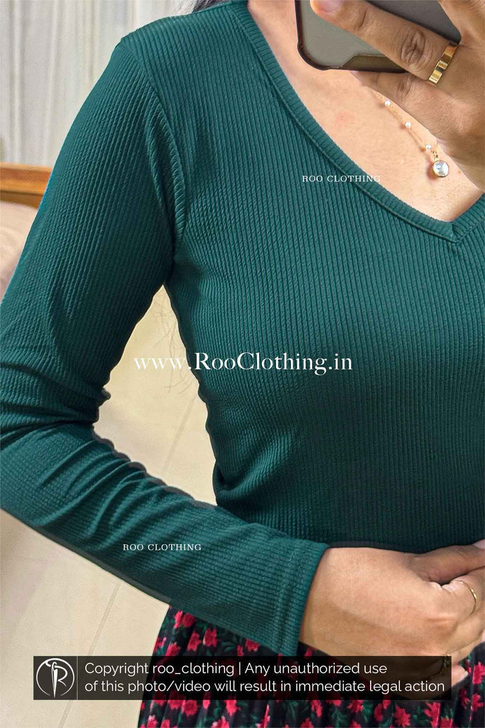 Bottle Green Ribbed V-Neck Full Sleeve Top