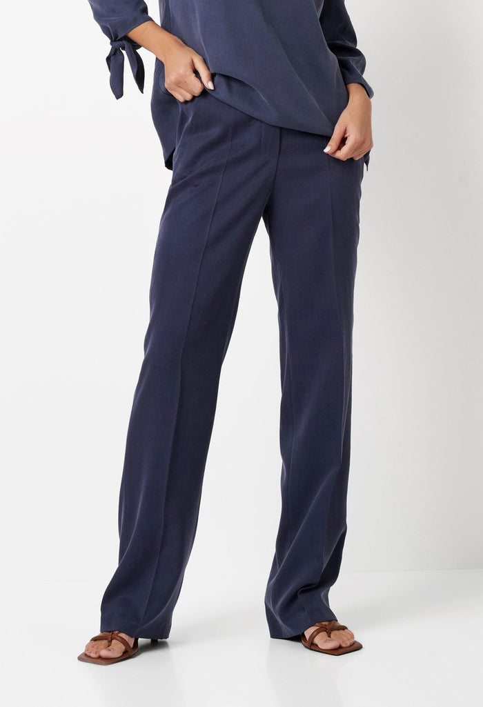 Button Close Straight leg Trouser