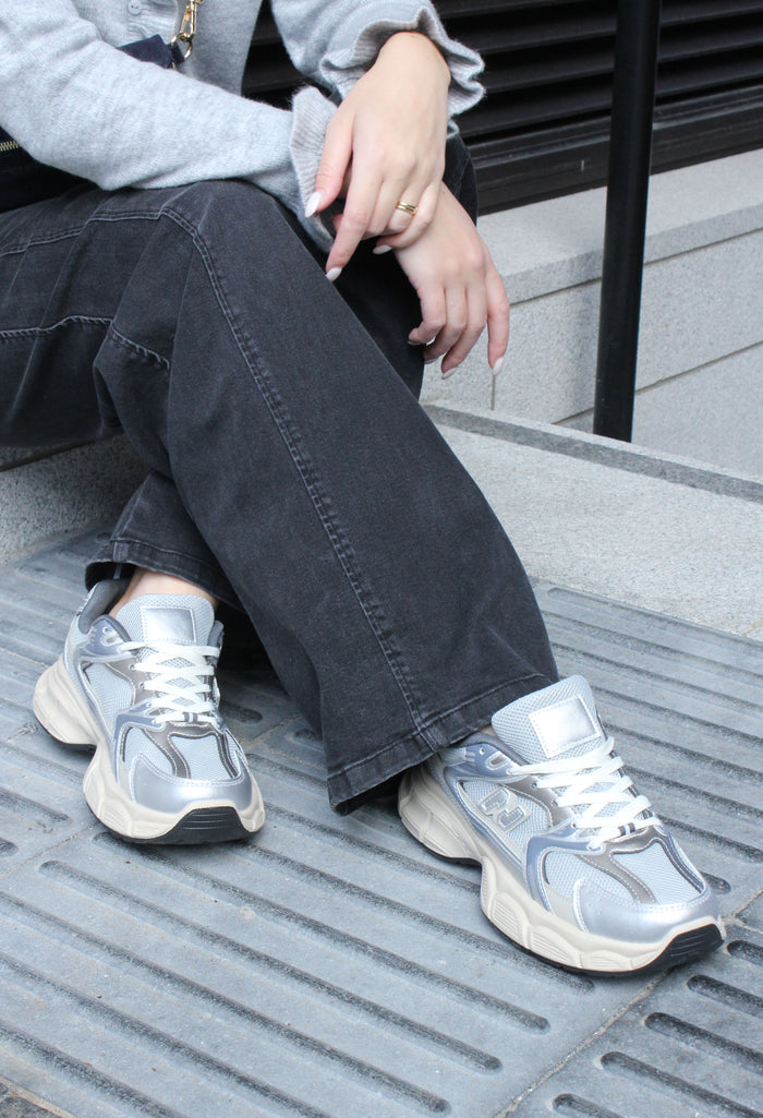 Chunky Mesh Panel Trainer