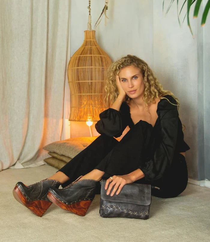 Cleo Crossbody Black Icicle Rustic