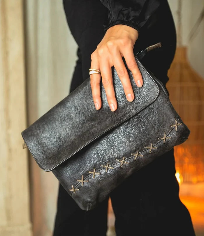 Cleo Crossbody Black Icicle Rustic