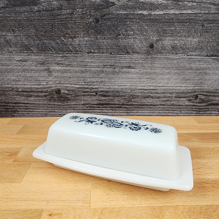 Corelle Corning Old Town Blue 1/4 Lb Covered Butter Dish Floral Blue Onion