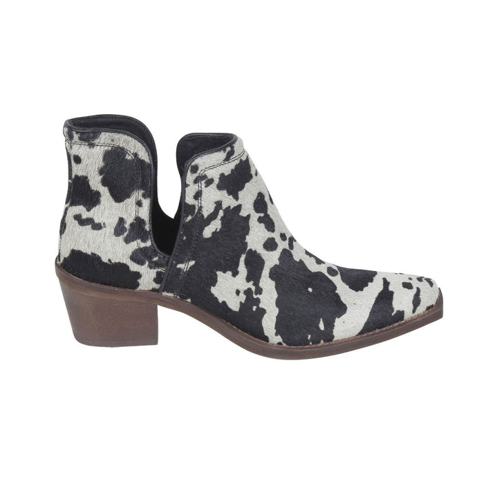 EASY GOING BOOTIES by Myra
