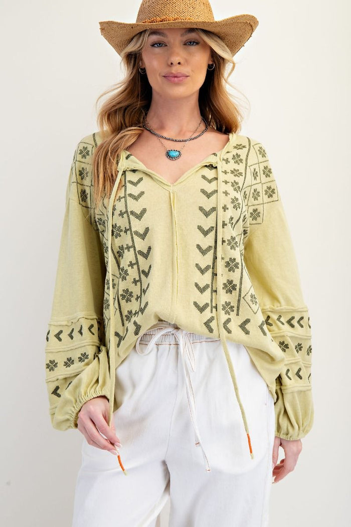 EMBROIDERED COTTON KNIT TOP( 2 COLORS)