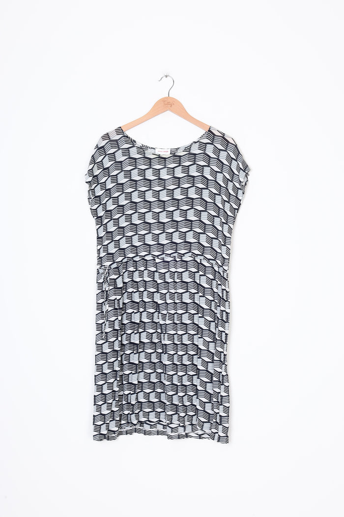 Erina Emery Womens White Dress Size 14