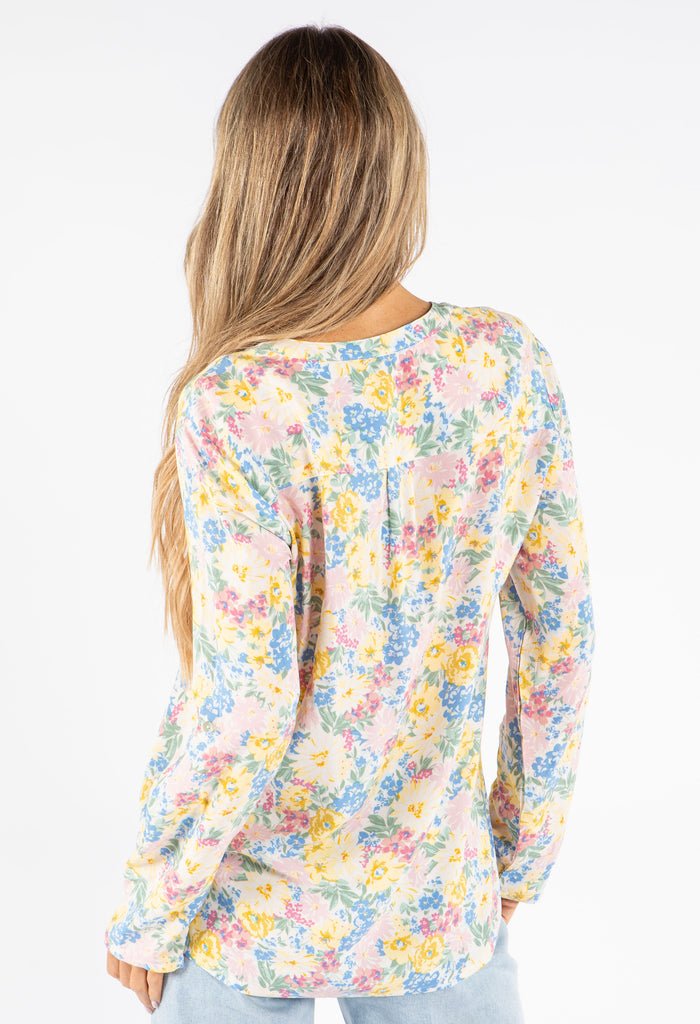 Floral Print Buttoned Blouse