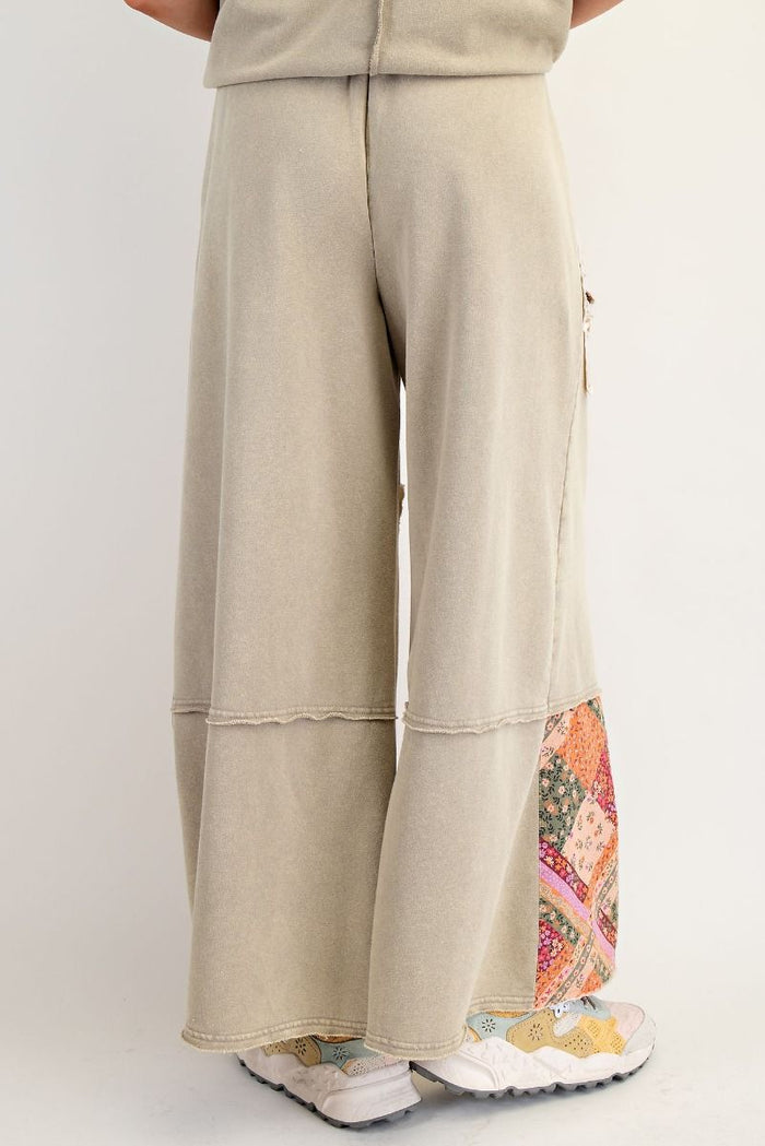 FLOWER PATCH MINERAL WASHED TERRY KNIT PANTS