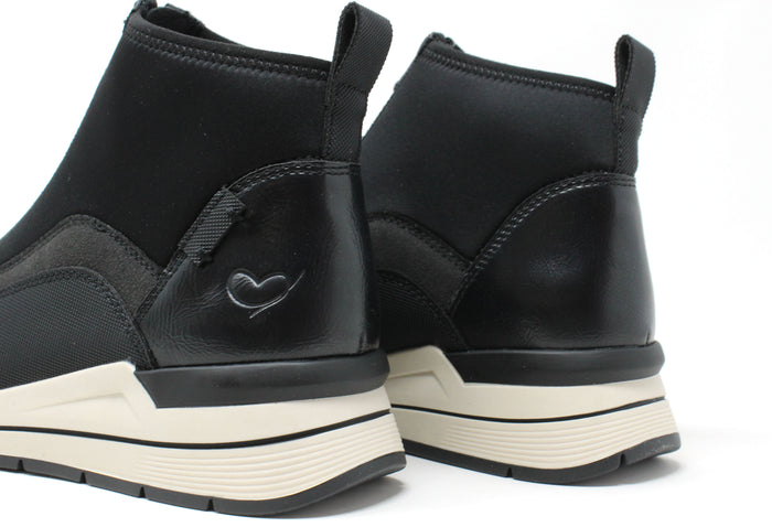 Front Zip Trainer
