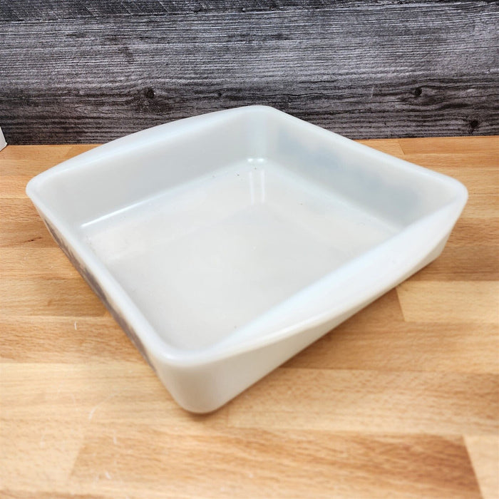 Glassbake Milk White Glass Hunter Currier & Ives J2288 Casserole Baking Pan