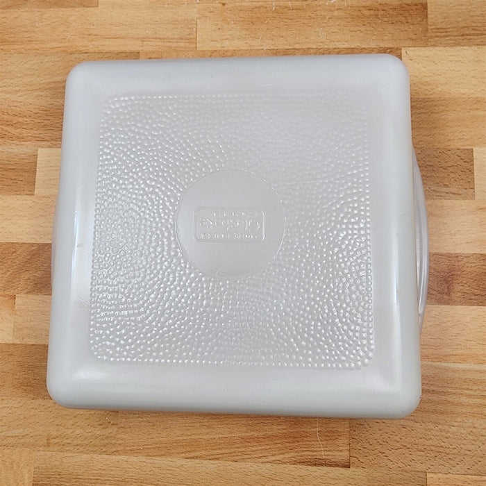 Glassbake Milk White Glass Hunter Currier & Ives J2288 Casserole Baking Pan
