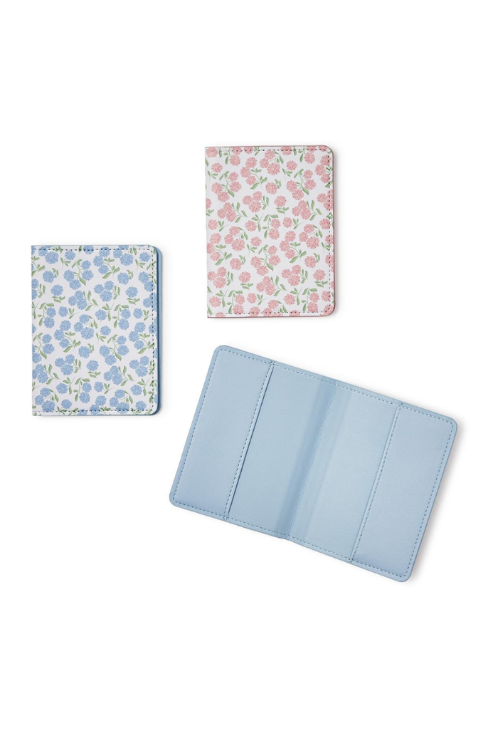 Hydrangea Passport Holder