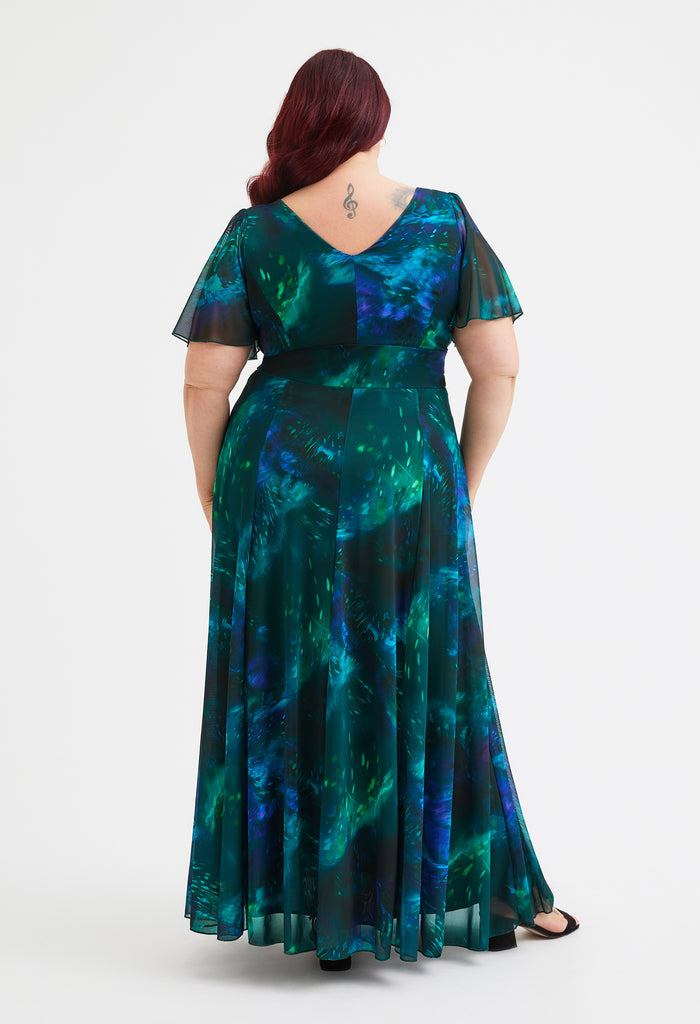 Isabelle Curve+ Float Sleeve Maxi Dress