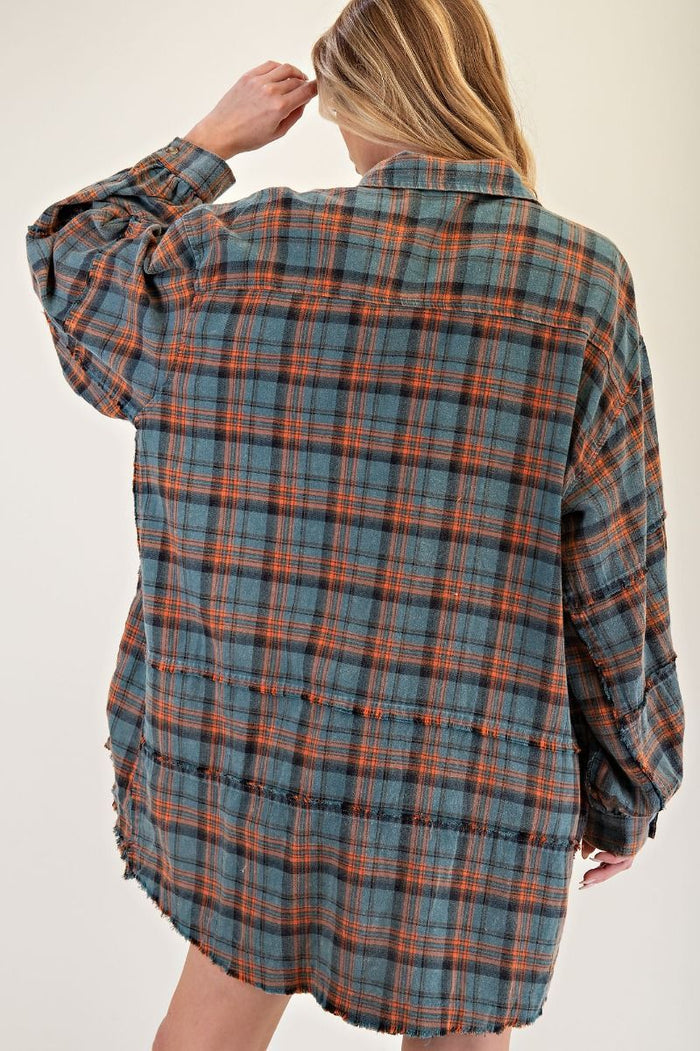 LOOKING AT YOU LOOSE FIT PLAID SHIRT ( 2 COLORS)