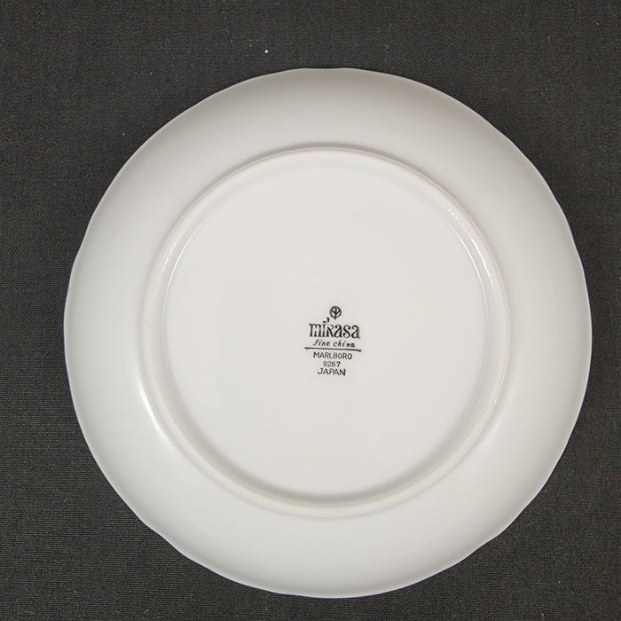 Mikasa Marlboro Soup Coupes Verge Scalloped Platinum Border White Bowl 9267