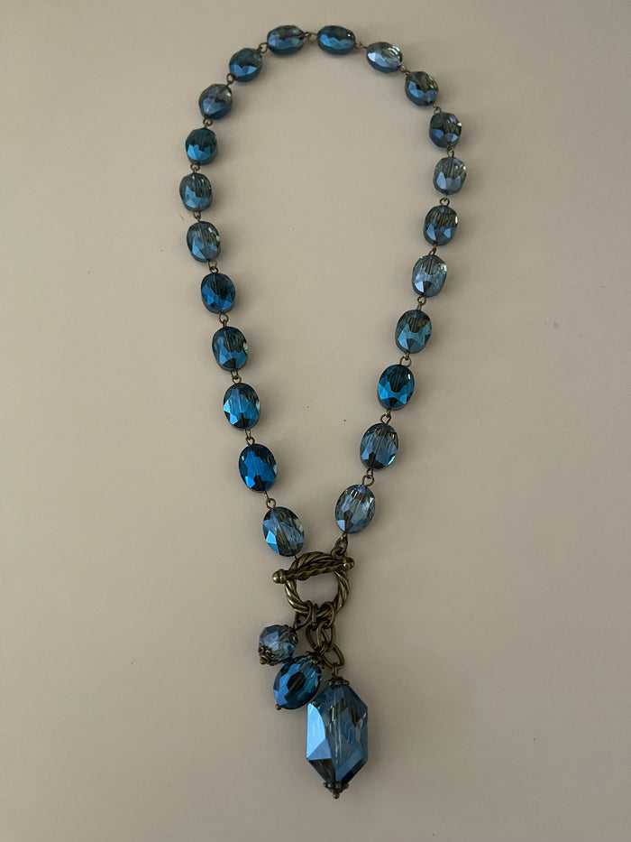 MOONLIGHT CRYSTAL NECKLACE