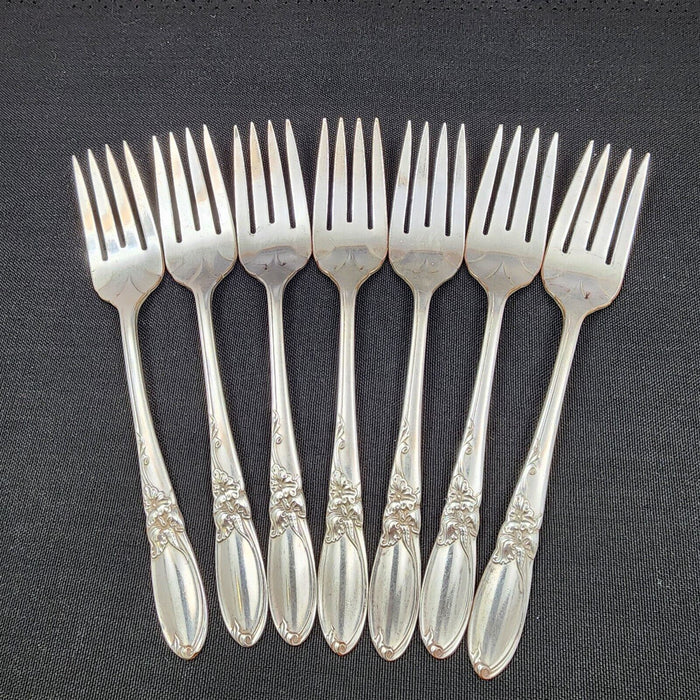 Oneida Community 1953 White Orchid Set Of 7 Silverplated Salad Forks