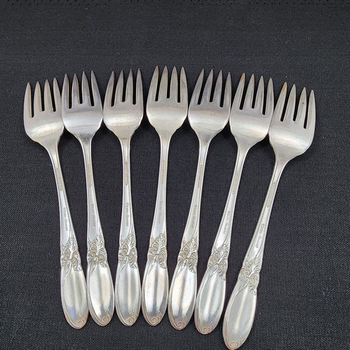 Oneida Community 1953 White Orchid Set Of 7 Silverplated Salad Forks