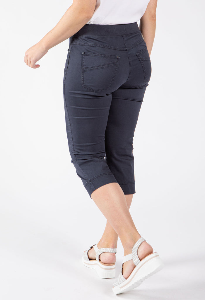 Pamina Pull On Capris