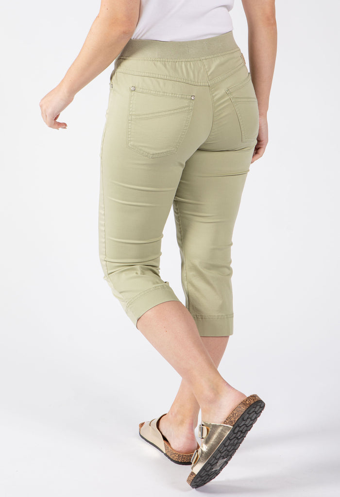 Pamina Pull On Capris