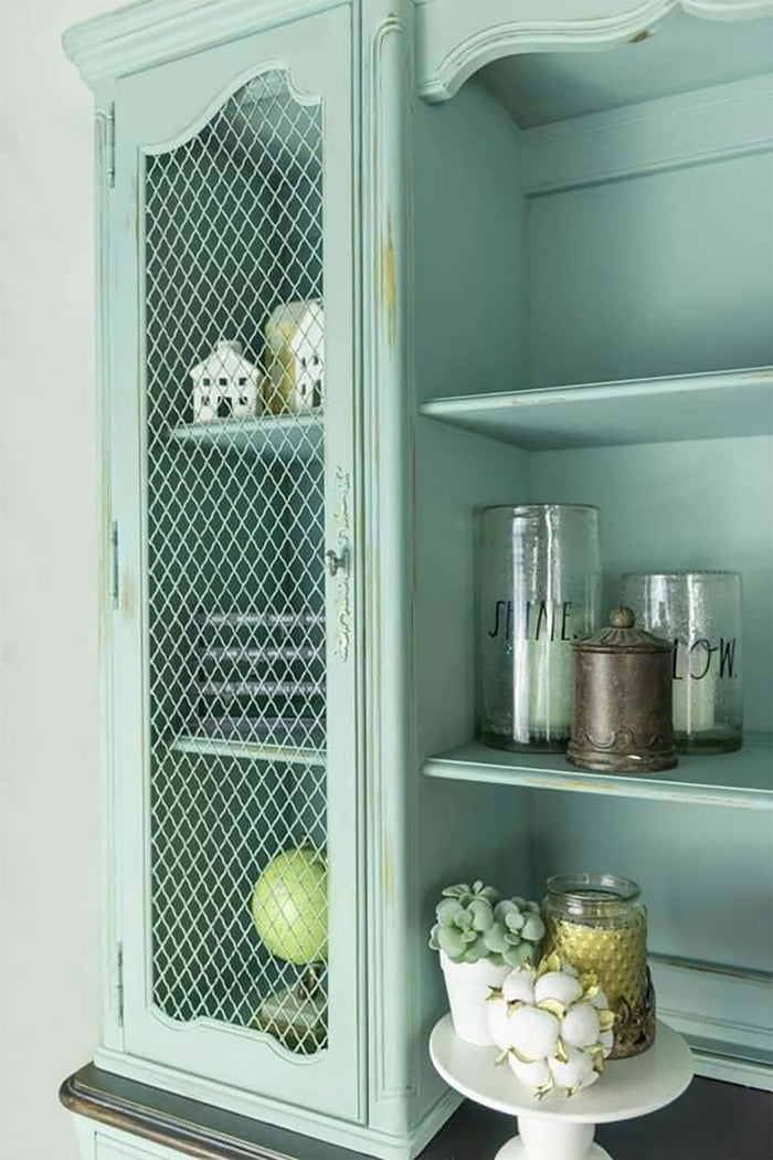 Retique It FCP-CELA-M Buff-colored paint swatch showing smooth, matte finish on a sample surface