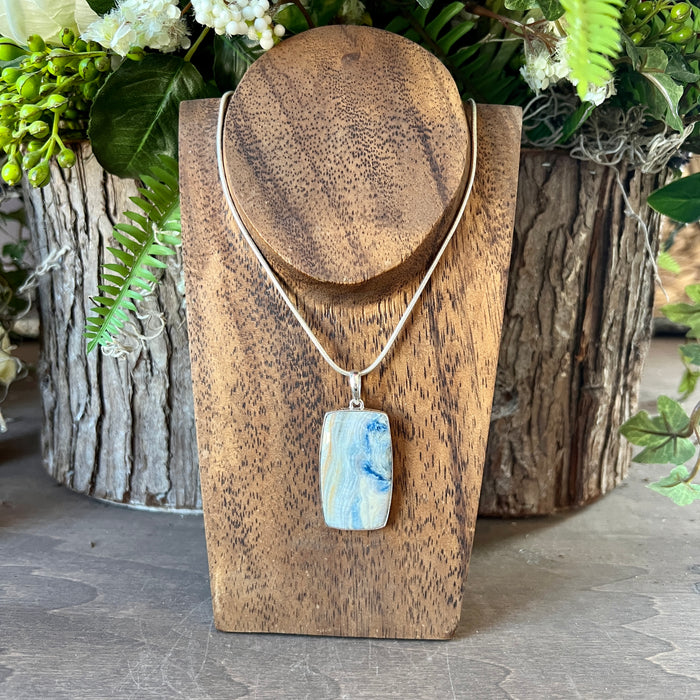Scheelite Pendant