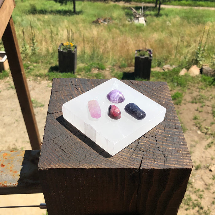 Selenite Cleansing Platform