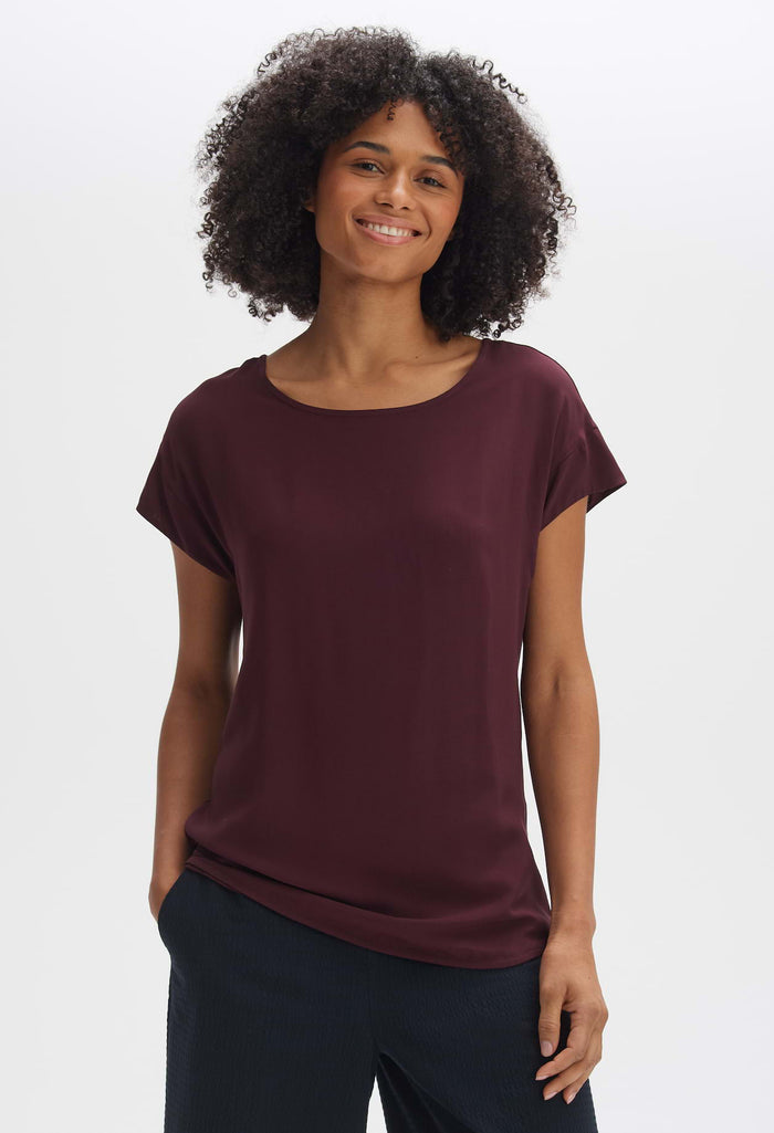 Maroon / 36