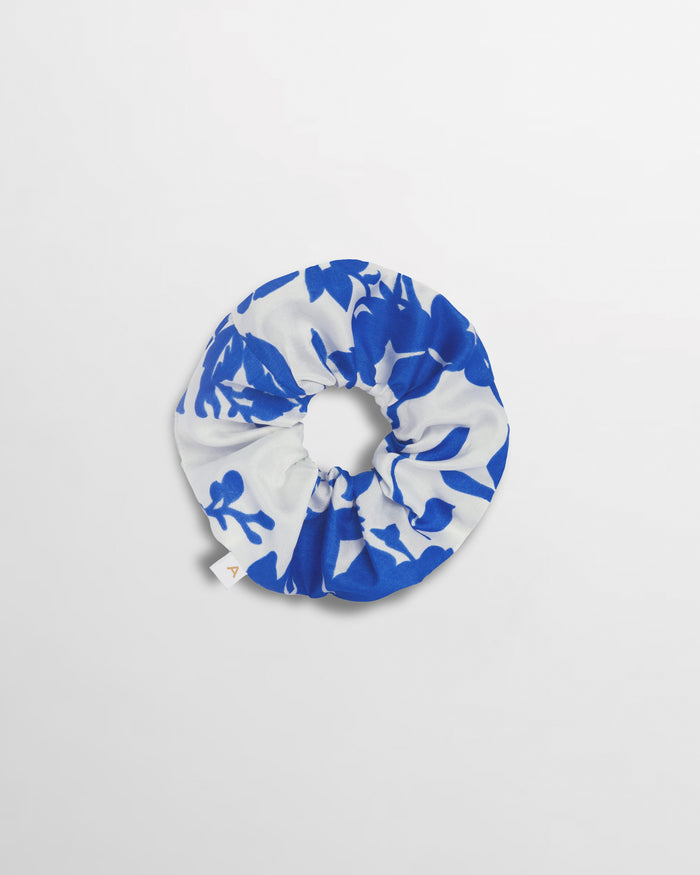 Soleil Floral Print Silk Scrunchie - Cobalt Floral