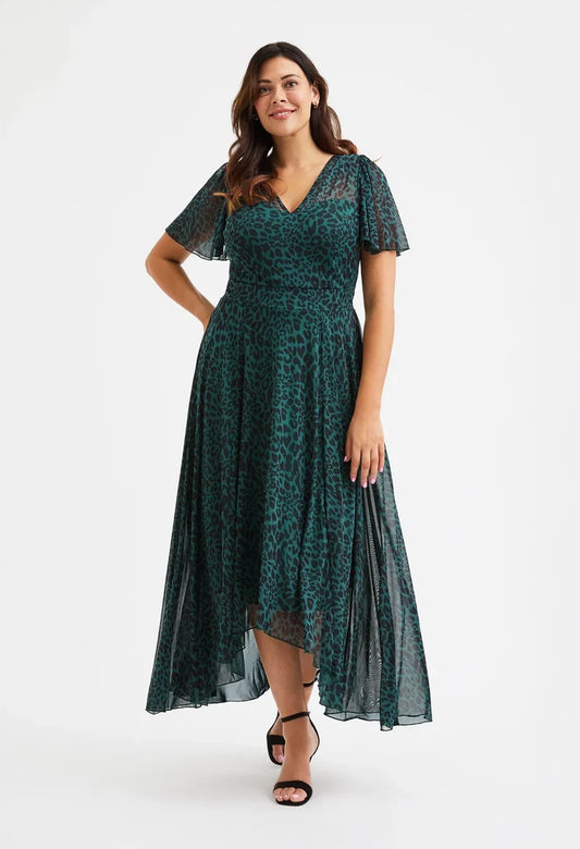 Tilly Angel Sleeve V-Neck Curve+ Dress