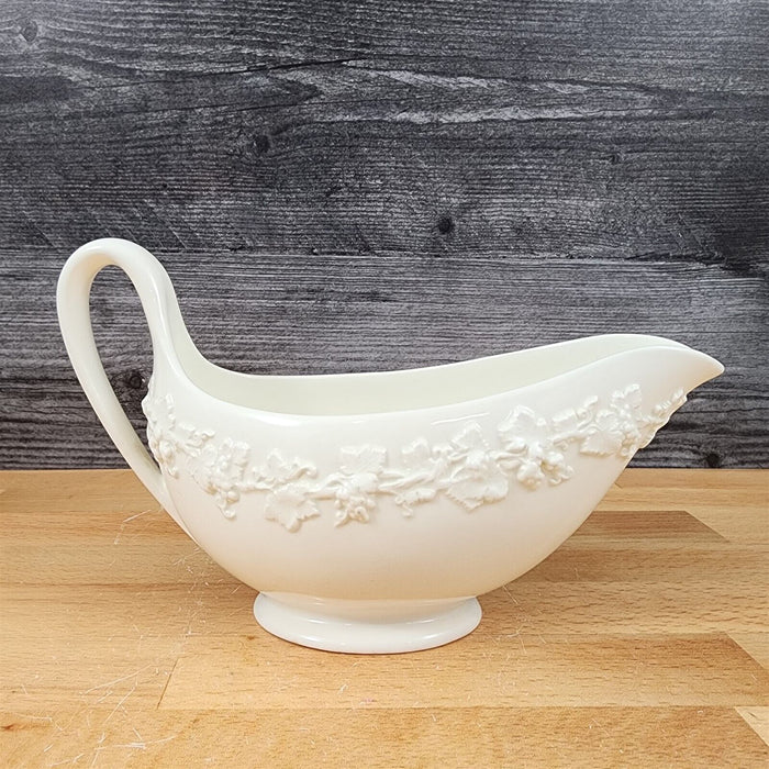 Wedgwood Cream Gravy Boat Queens Ware Embossed Rim Etruria Barlaston