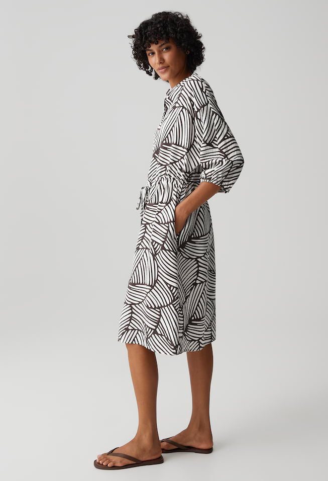 Wenria Botanical Flowing Dress