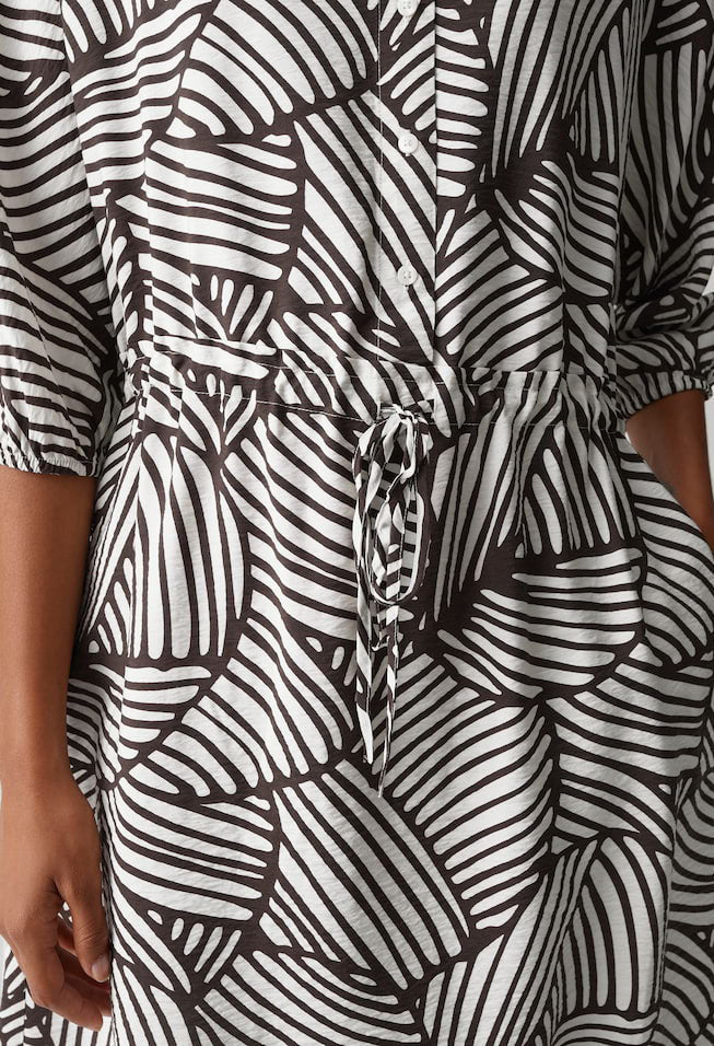 Wenria Botanical Flowing Dress