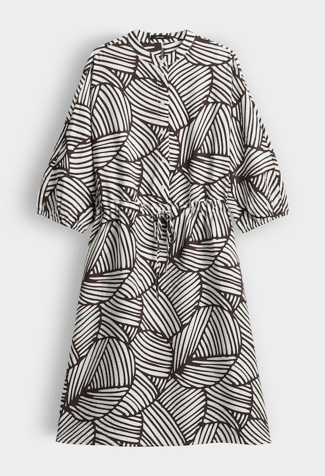 Wenria Botanical Flowing Dress