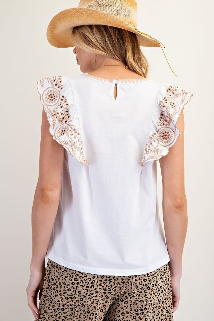 WHITE EMBO KNIT TOP