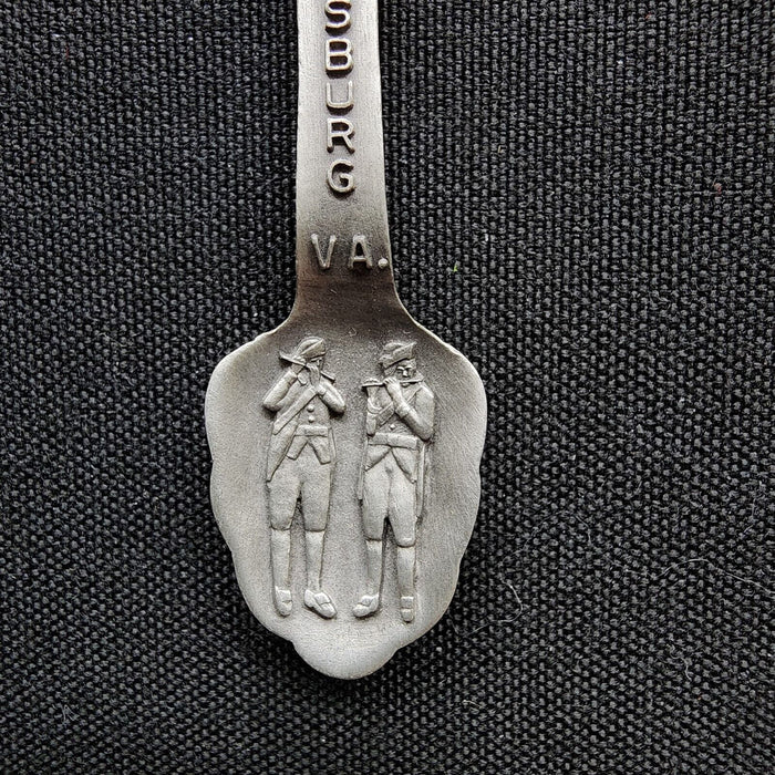 Williamsburg Virginia The Capital Travel Collectible Souvenir Spoon Colonial VTG
